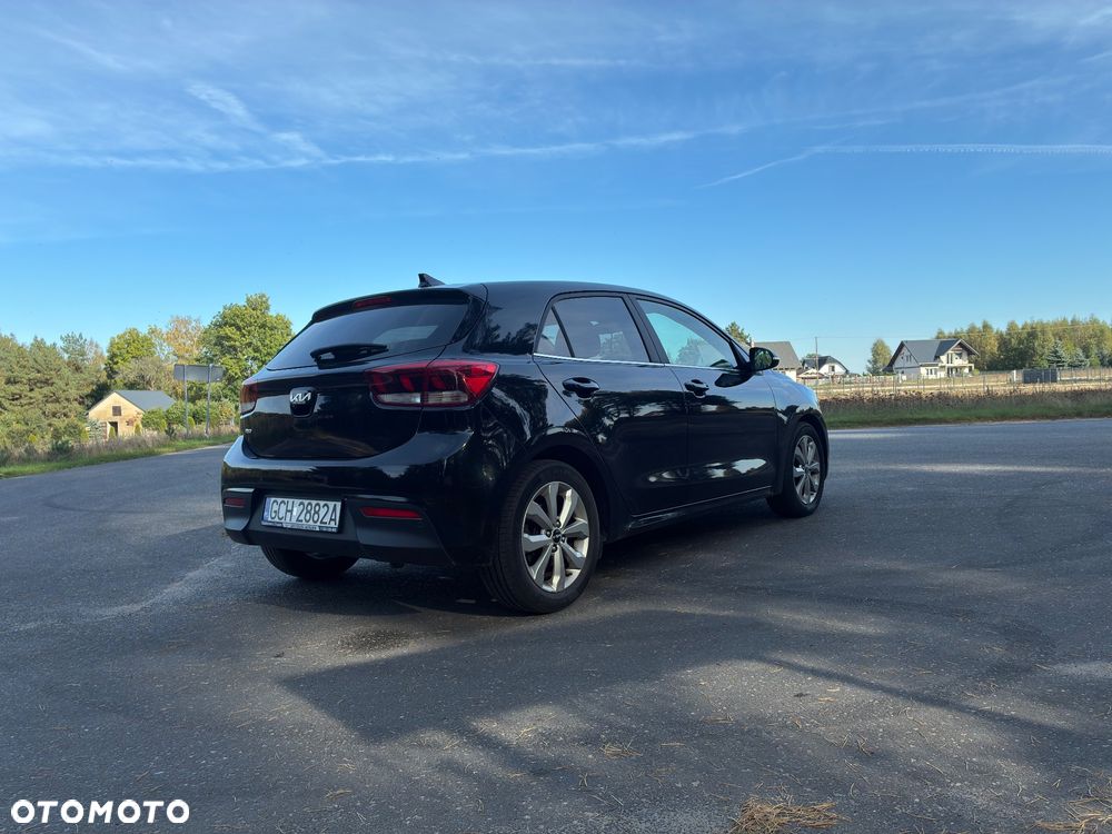 Kia Rio - 4
