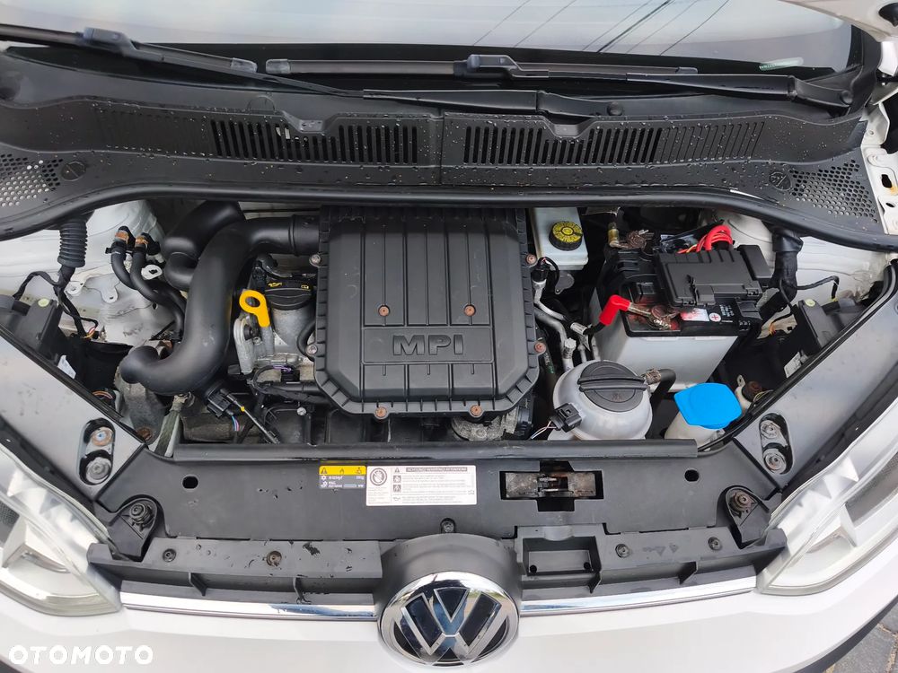 Volkswagen up! club - 38