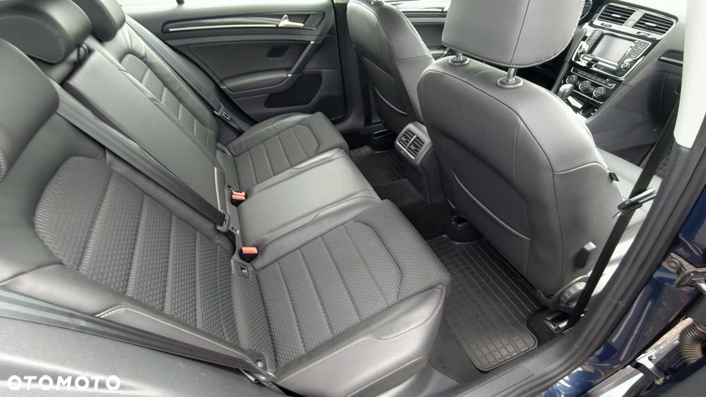 Volkswagen Golf 1.6 TDI Highline DSG - 16
