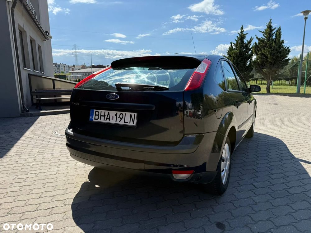 Ford Focus 1.4 Ambiente - 5