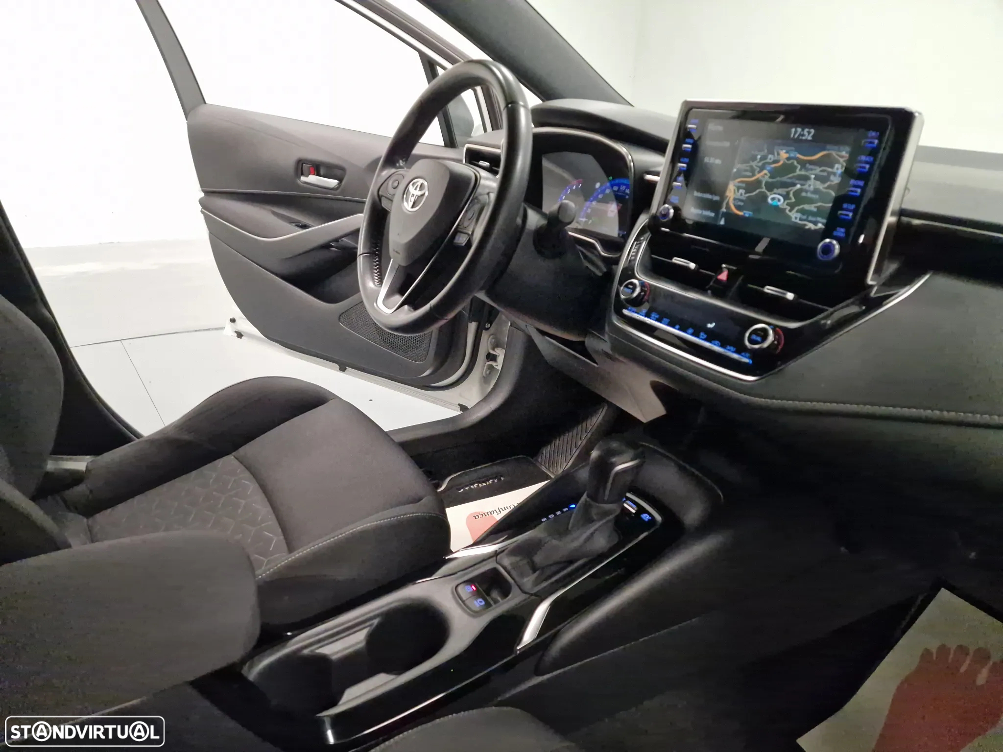 Toyota Corolla Touring Sports 1.8 Hybrid Comfort - 34