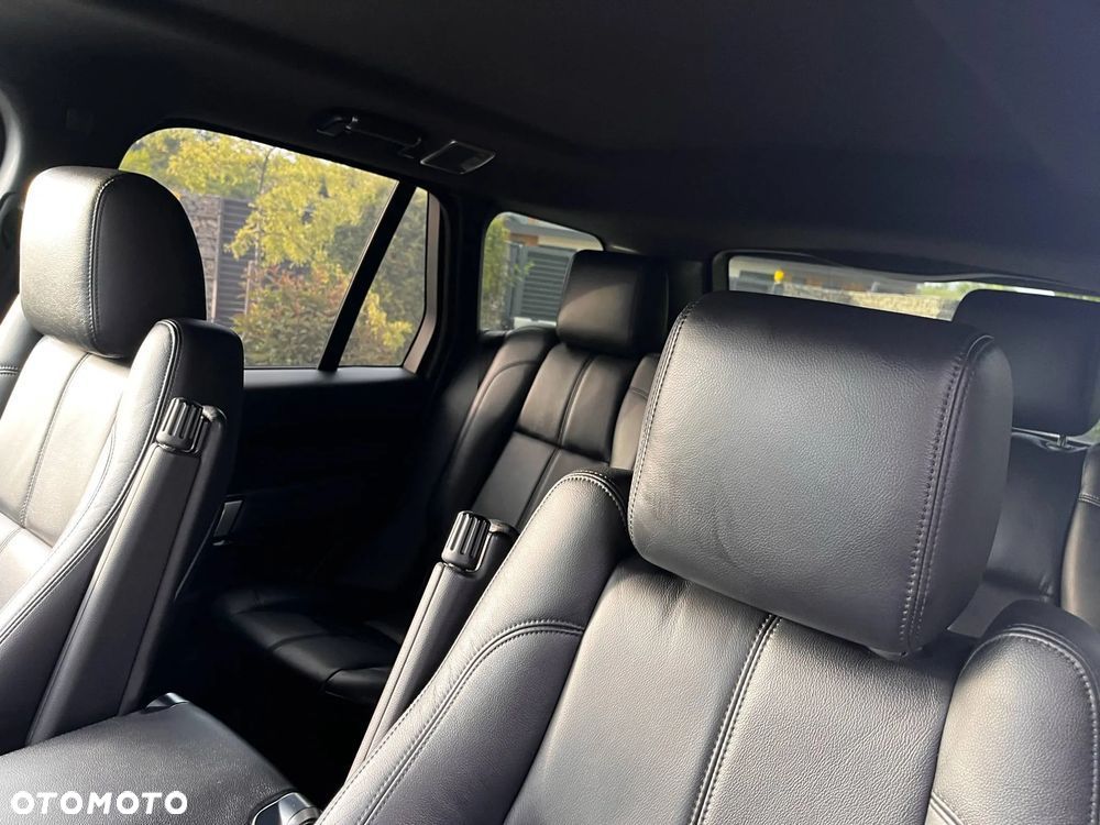 Land Rover Range Rover P400 Vogue - 7