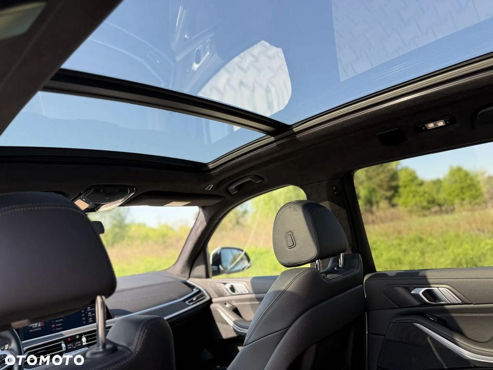BMW X7 xDrive40d mHEV - 23