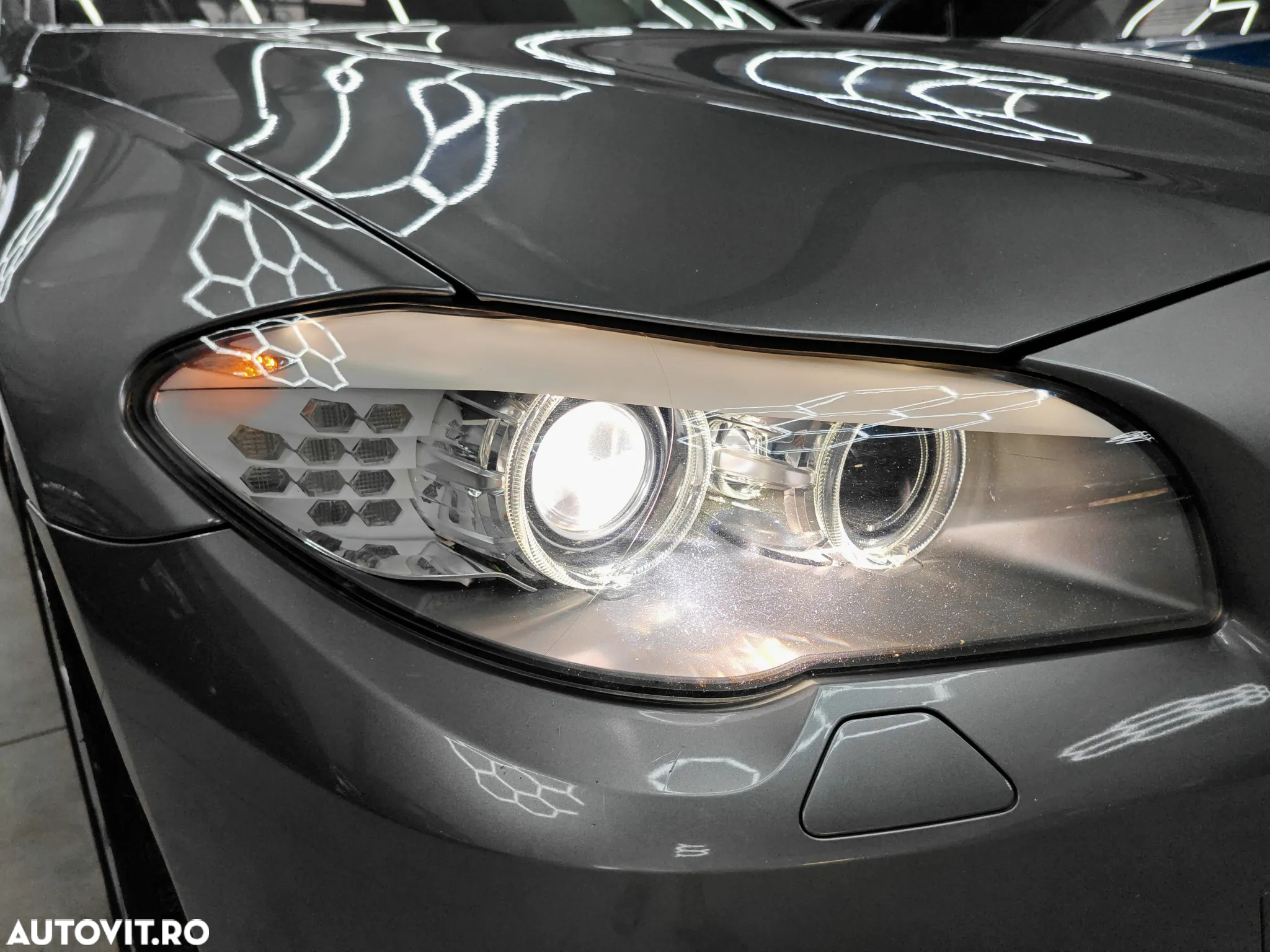 BMW Seria 5 520i Sport-Aut. - 25