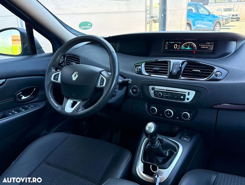 Renault Grand Scenic 1.6 dCi Stop&Start Energy Privilege - 9