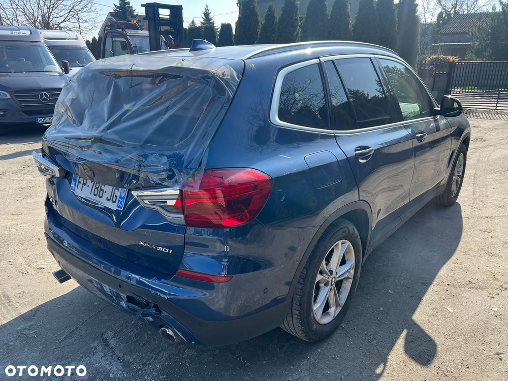 BMW X3 xDrive30i GPF Luxury Line - 4