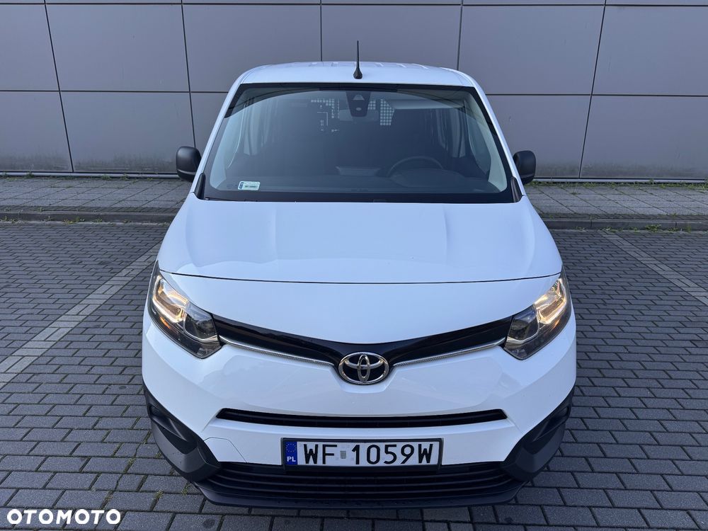 Toyota ProAce Kombi 1.5 D-4D Medium 2,6t - 6