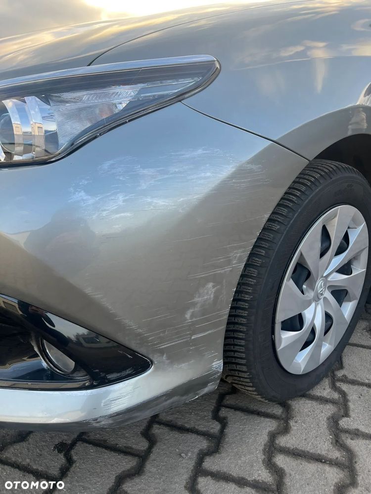 Toyota Auris 1.6 Premium - 7