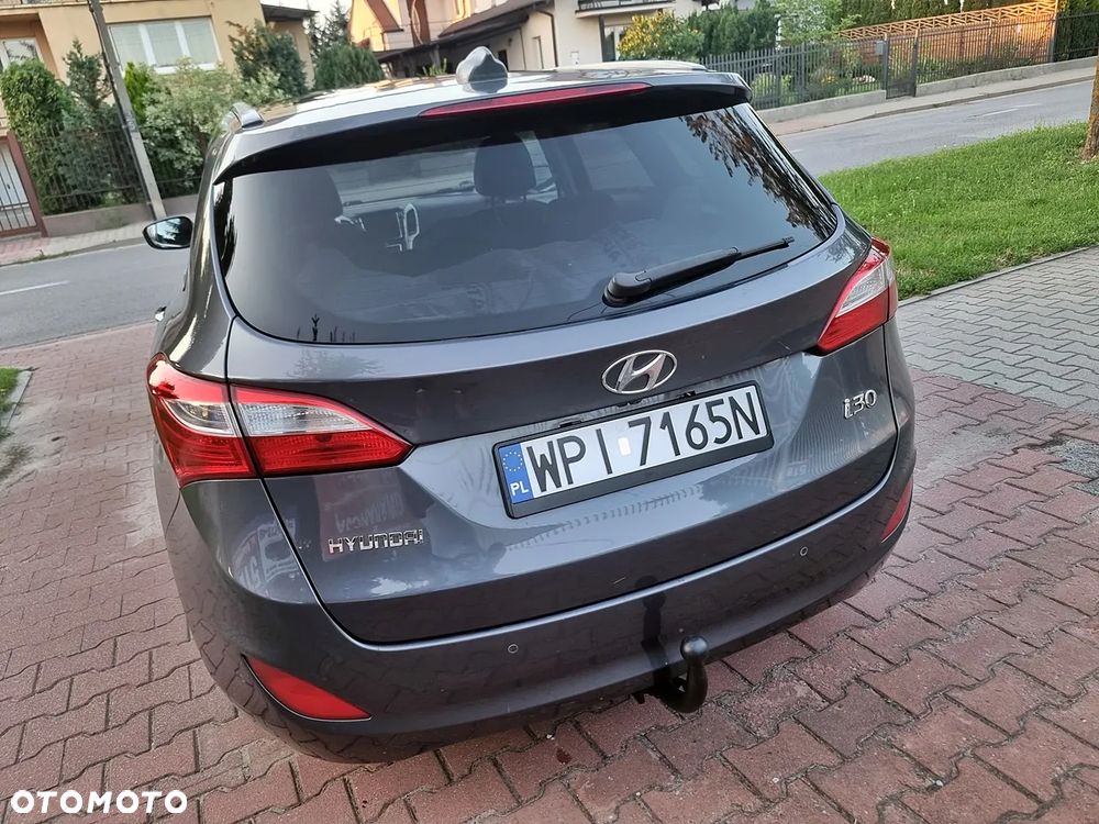 Hyundai i30 blue Kombi 1.6 GDi Style - 25