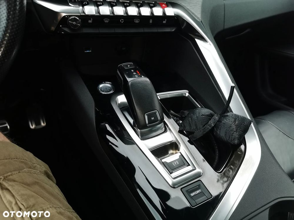 Peugeot 5008 - 23