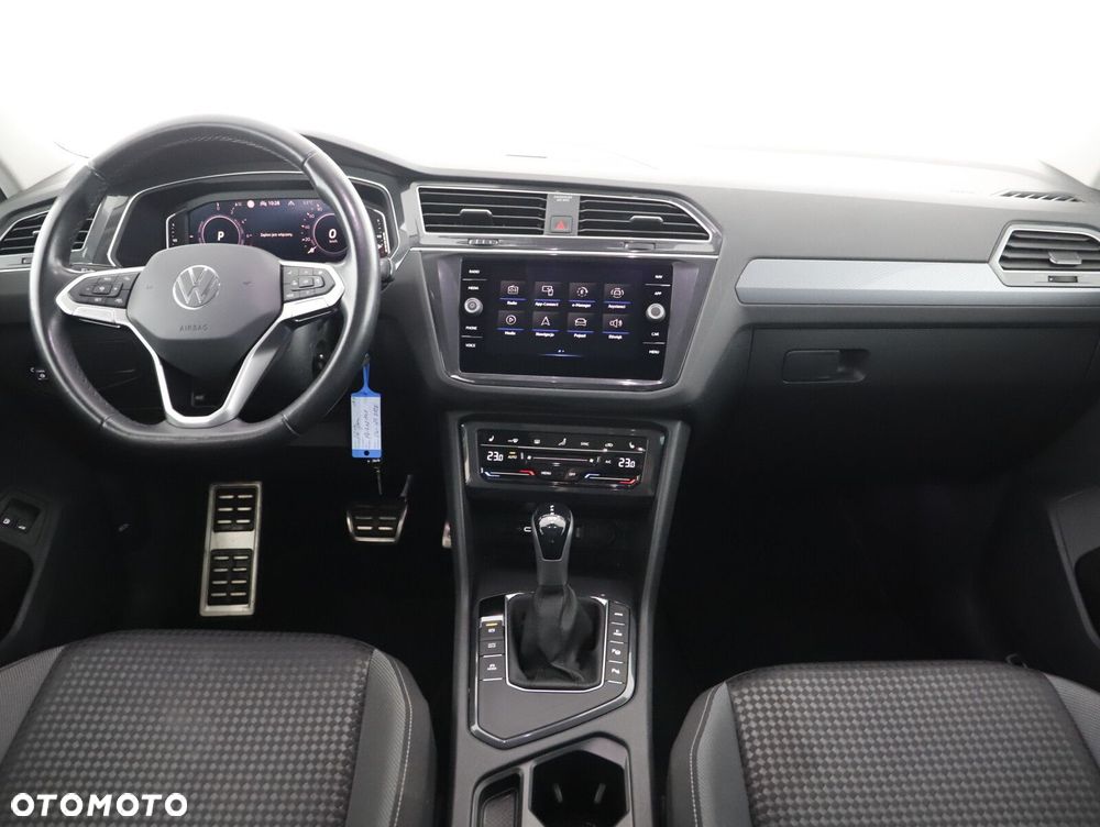 Volkswagen Tiguan - 13