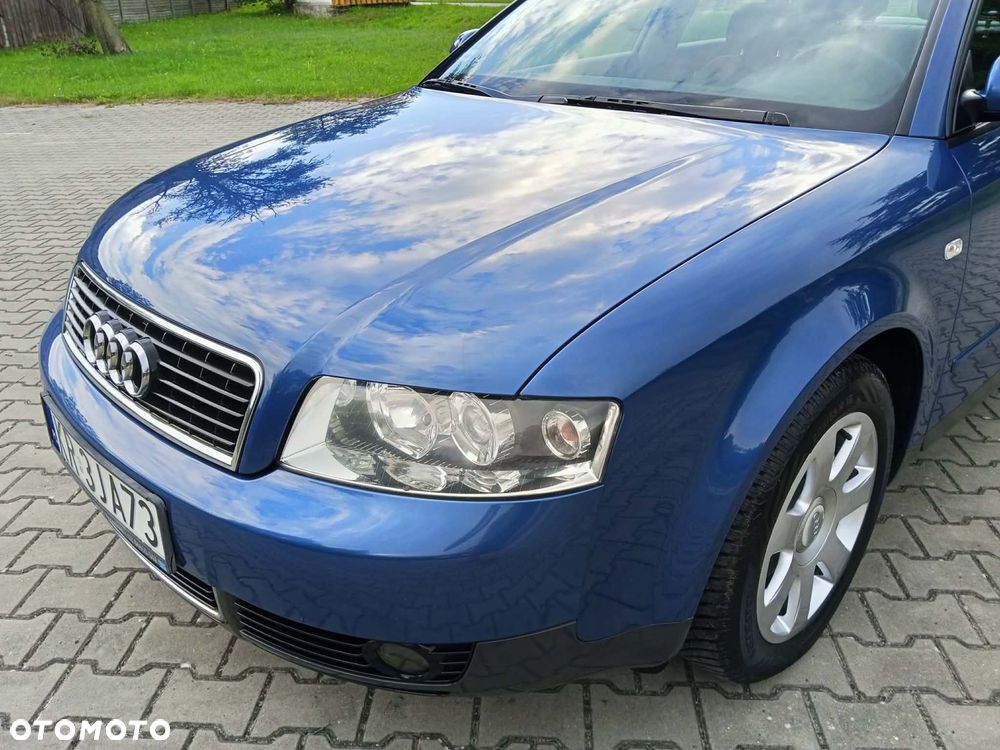 Audi A4 Limousine - 3