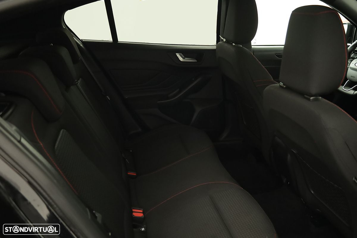 Ford Focus - 22