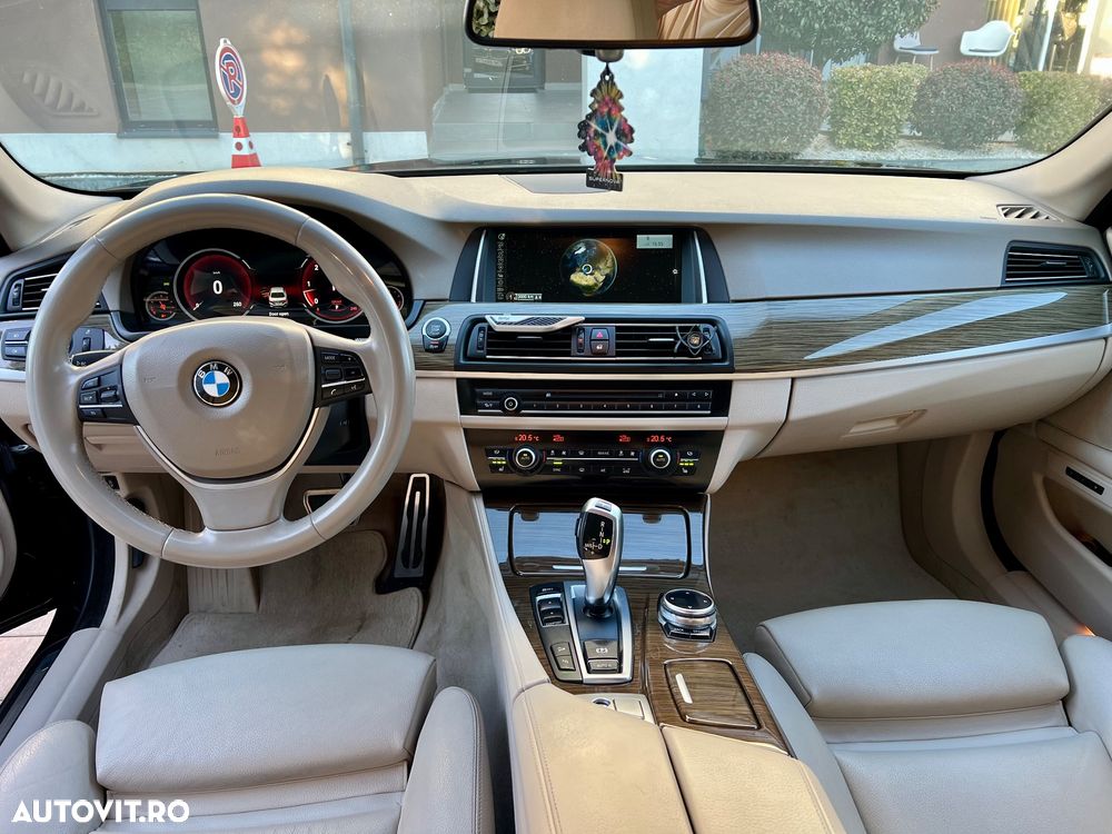 BMW Seria 5 530d xDrive AT - 11