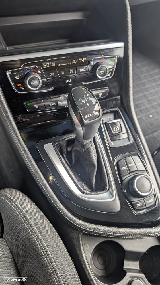 BMW 225xe Active Tourer - 19