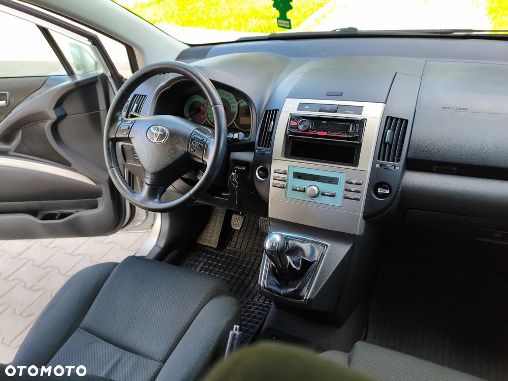Toyota Corolla Verso 1.6 Sol - 16