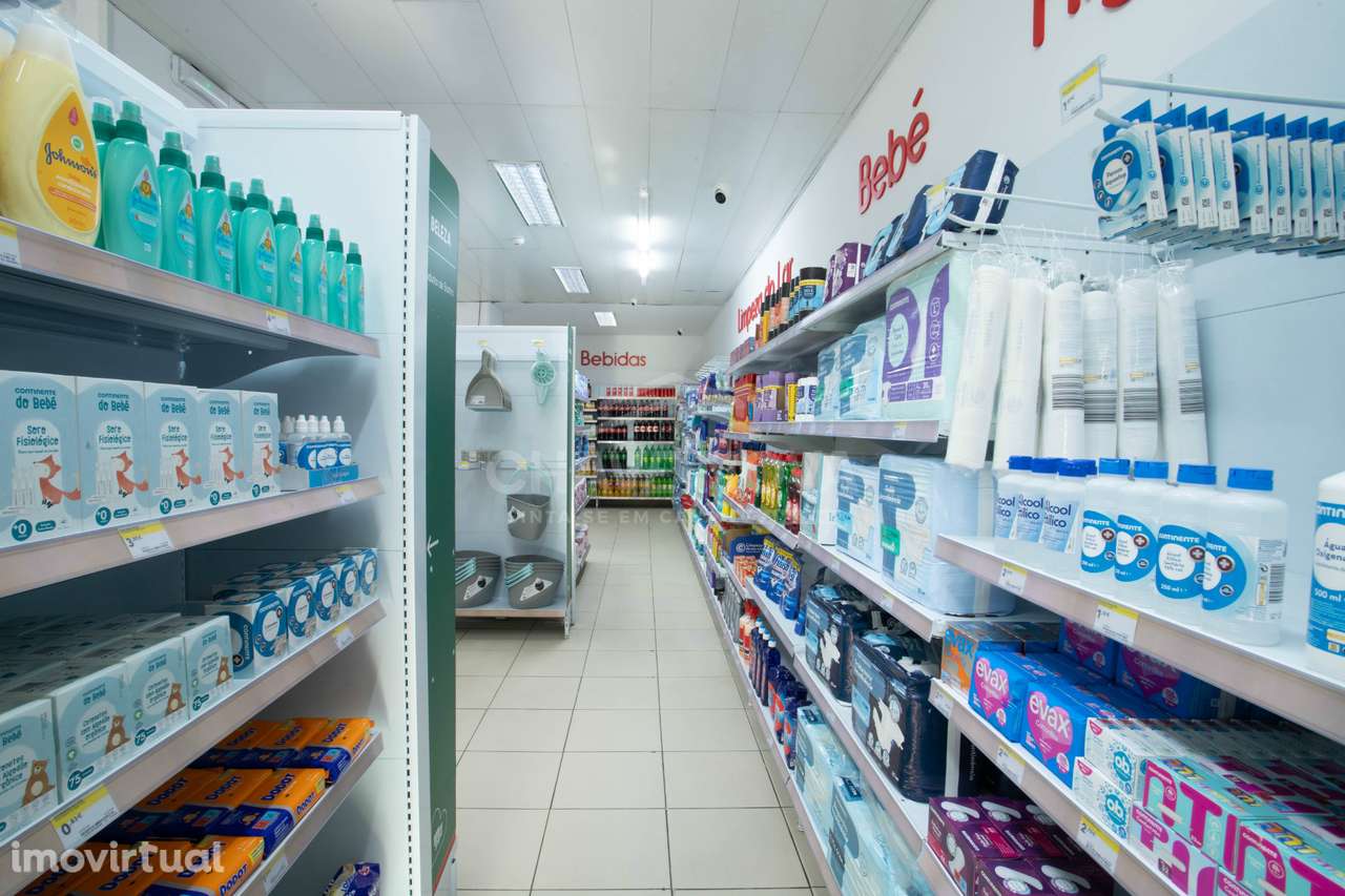 Trespasse de Minimercado em funcionamento - Lordelo do Ouro, Porto - Grande imagem: 5/32