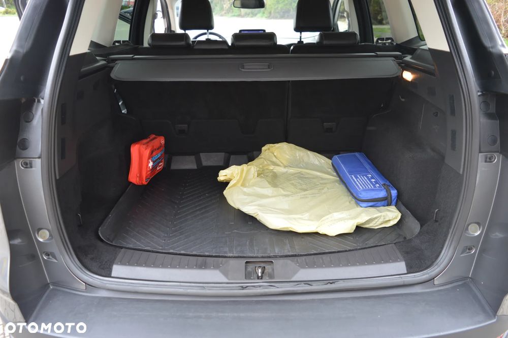 Ford Kuga 2.0 TDCi 4x4 Titanium - 13