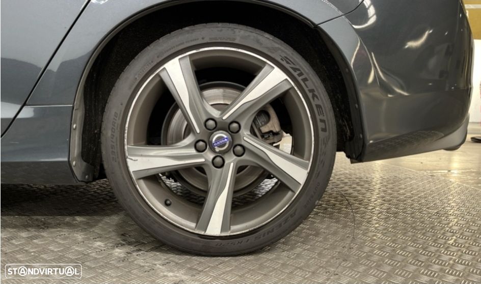 Volvo V60 2.0 D4 R-Design Geartronic - 10