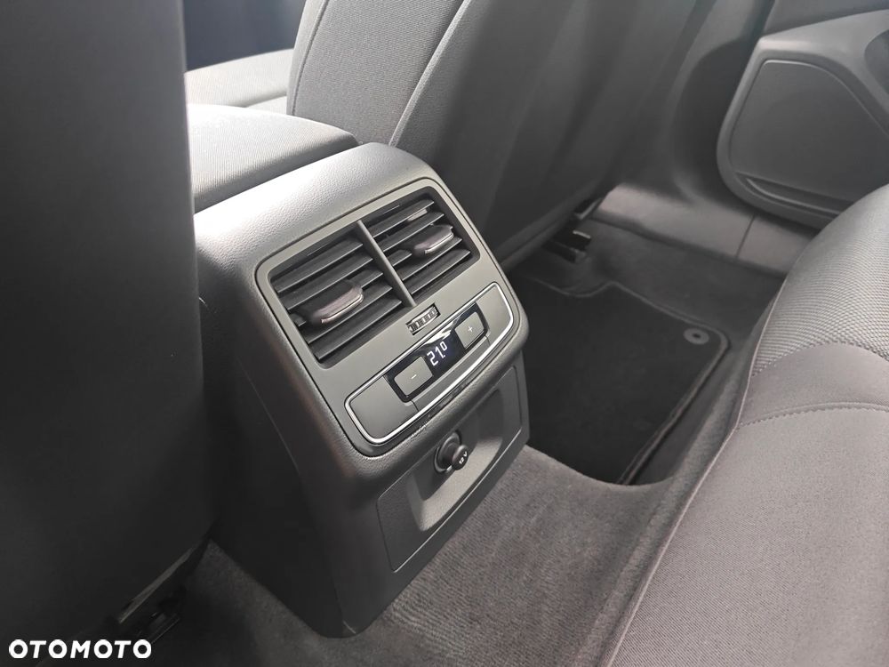 Audi A4 Limousine - 20