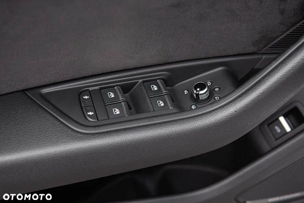 Audi A5 Sportback 40 TFSI Sport S tronic - 17