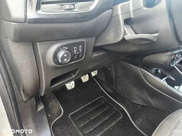 Opel Corsa - 7