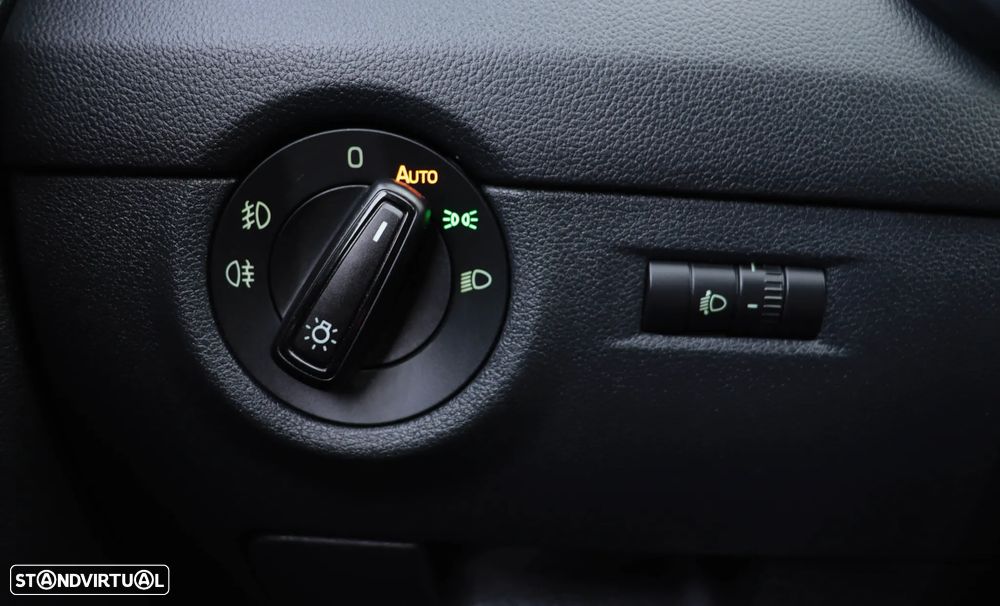 Skoda Octavia Break 1.6 TDi Ambition - 24