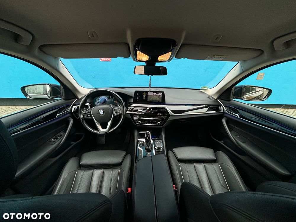 BMW Seria 5 520d xDrive Luxury Line sport - 18