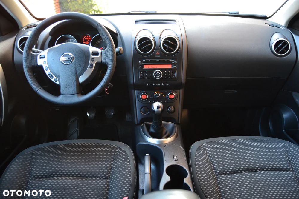 Nissan Qashqai 1.6 Visia - 31