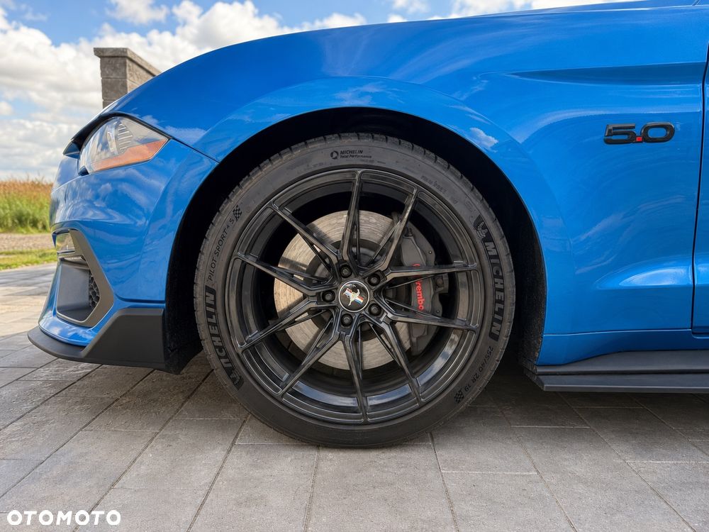 Ford Mustang - 8