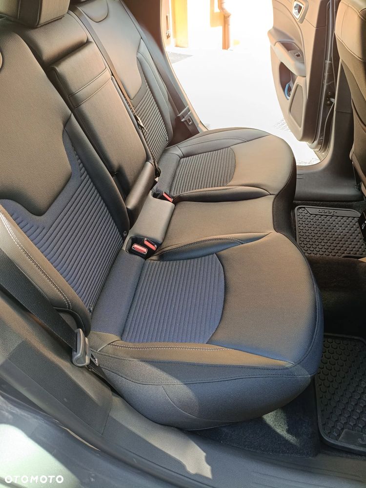 Jeep Compass 1.5 T4 mHEV Altitude FWD S&S DCT - 15