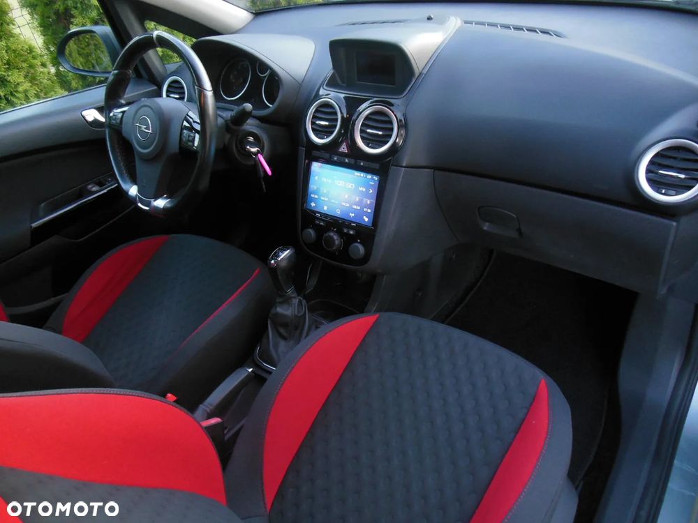 Opel Corsa 1.6 Turbo GSi - 14