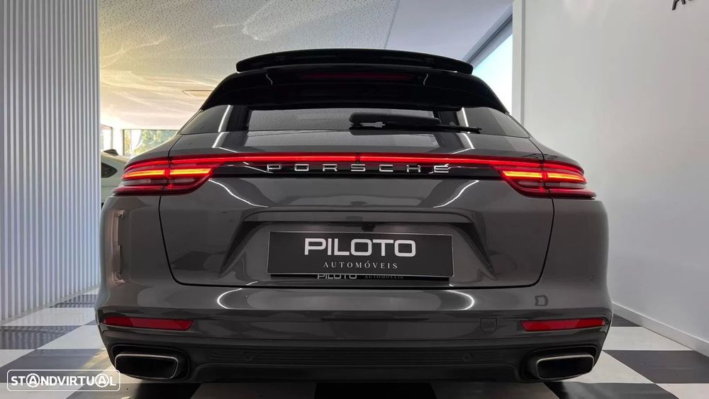 Porsche Panamera Sport Turismo 4 E-Hybrid Platinum Edition - 11