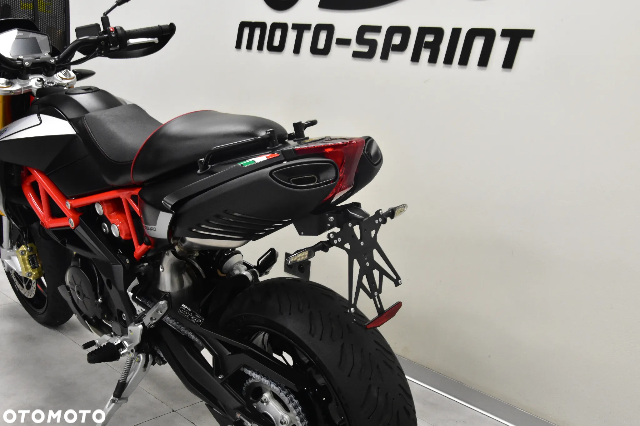 Aprilia Dorsoduro - 14