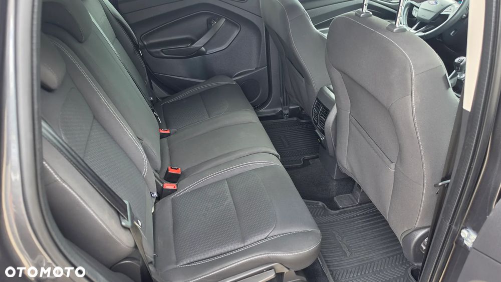 Ford Kuga 1.5 EcoBoost FWD Titanium ASS MMT6 - 9