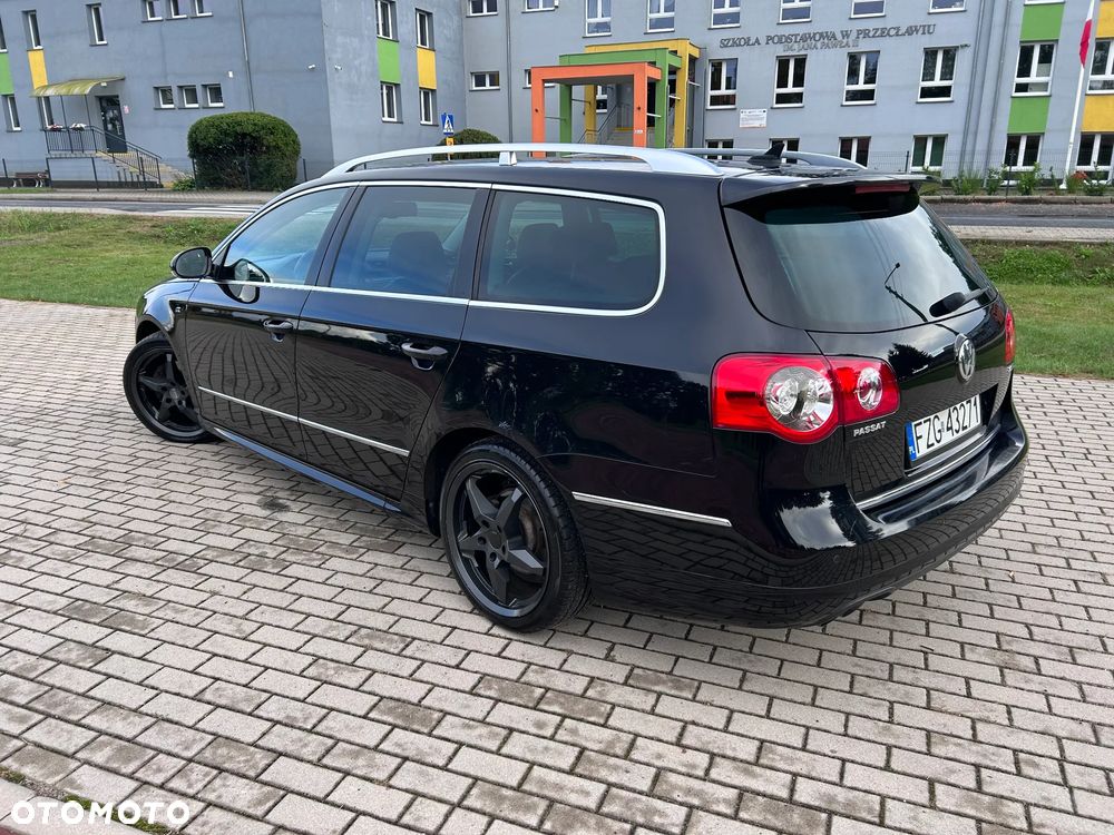 Volkswagen Passat Variant 2.0 TDI DPF R-Line Edition Plus - 4