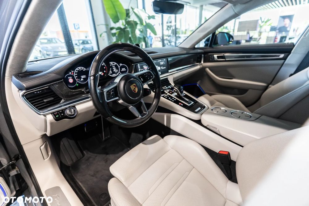 Porsche Panamera Turbo - 15