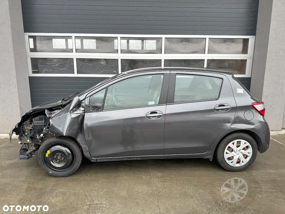 Toyota Yaris 1.5 Active - 6