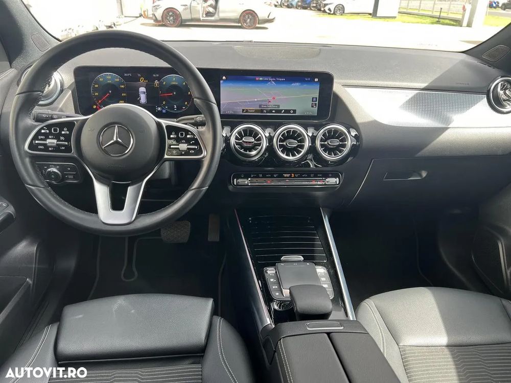 Mercedes-Benz GLA 200 d 4MATIC Aut. - 12