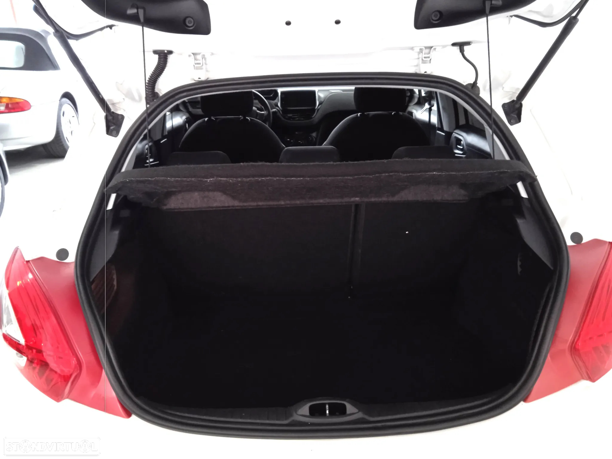 Peugeot 208 e-HDi 68 EGS5 Stop&Start Active - 19