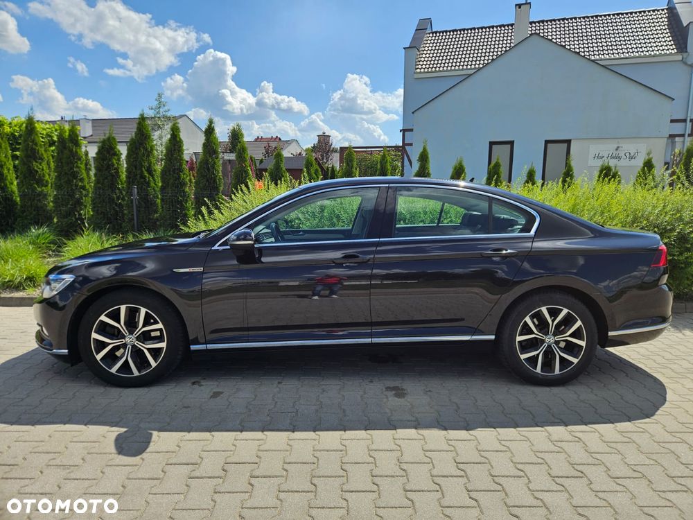 Volkswagen Passat 2.0 TDI Bi-Turbo BMT 4Mot Highline DSG - 1
