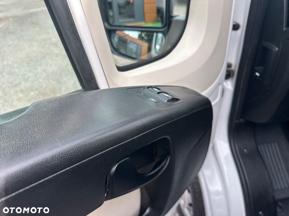 Fiat Ducato 2.3 130ps 2016r L1H1 regały warsztatowe BOTT - 23
