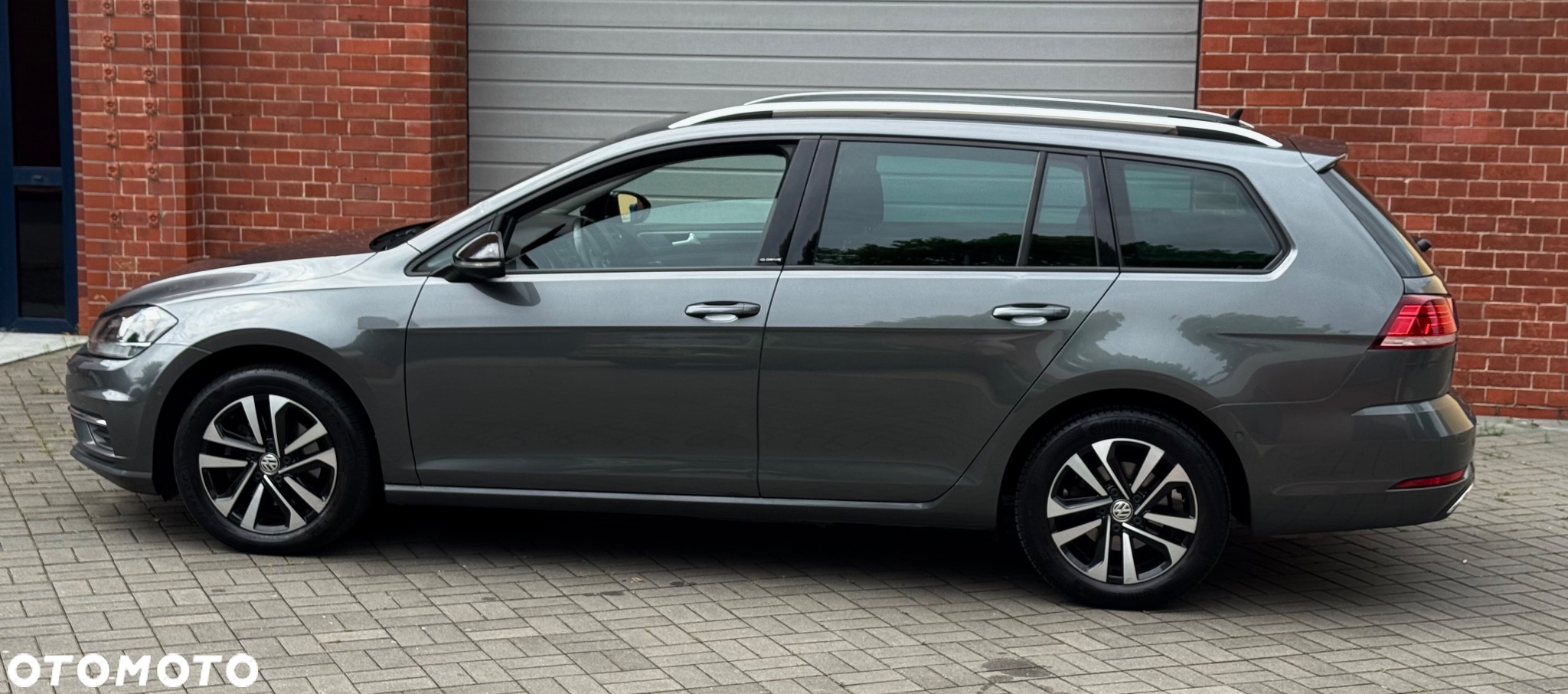 Volkswagen Golf 2.0 TDI SCR DSG IQ.DRIVE - 4