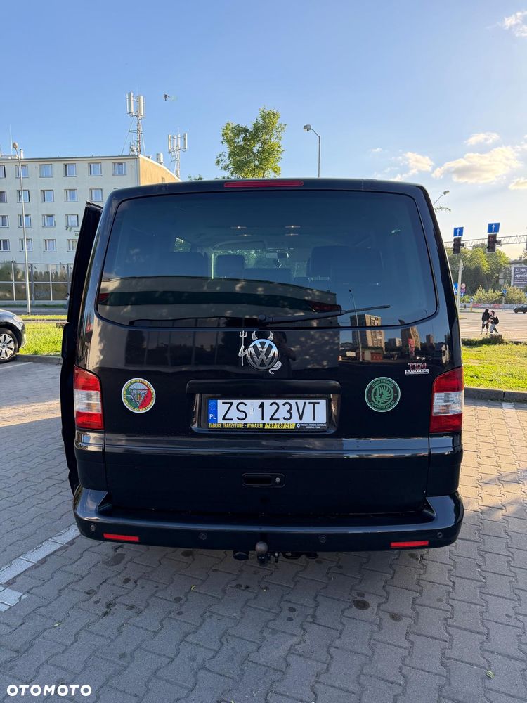 Volkswagen Multivan - 5