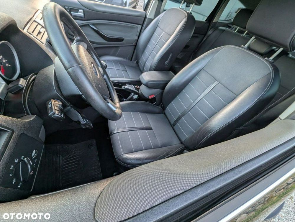Ford Kuga 2.0 TDCi 4WD Titanium - 12