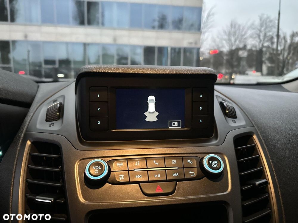 Ford Transit Connect - 16