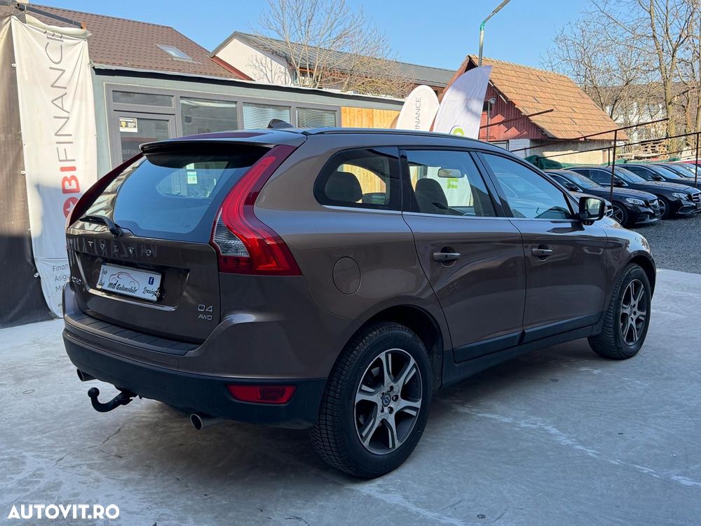 Volvo XC 60 2.4D AWD Aut. - 24