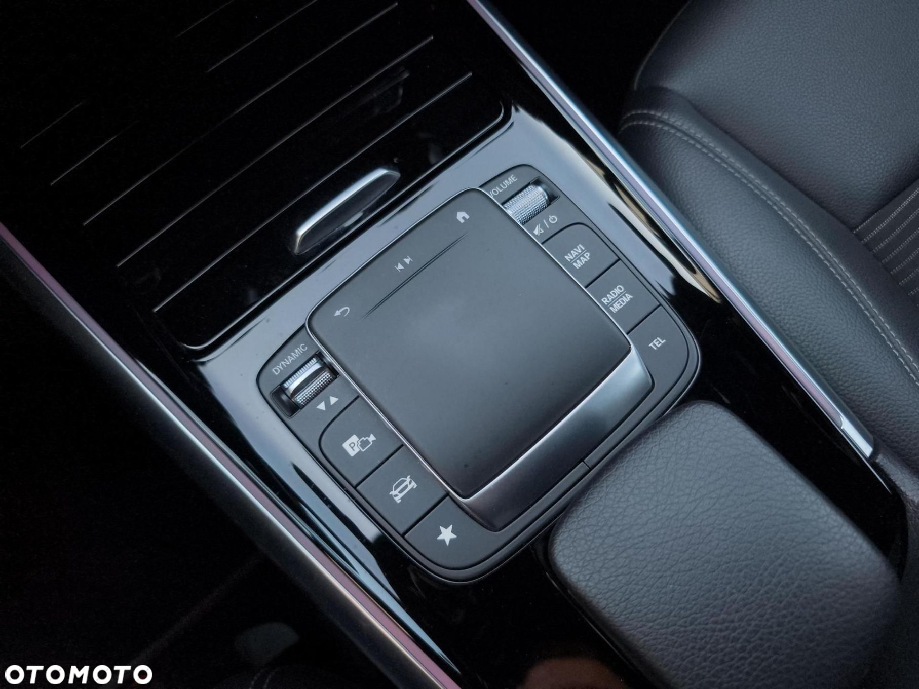 Mercedes-Benz GLA 200 Progressive - 18