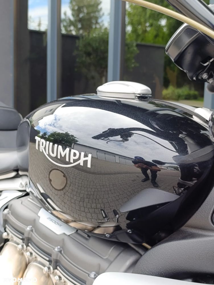 Triumph Rocket - 6