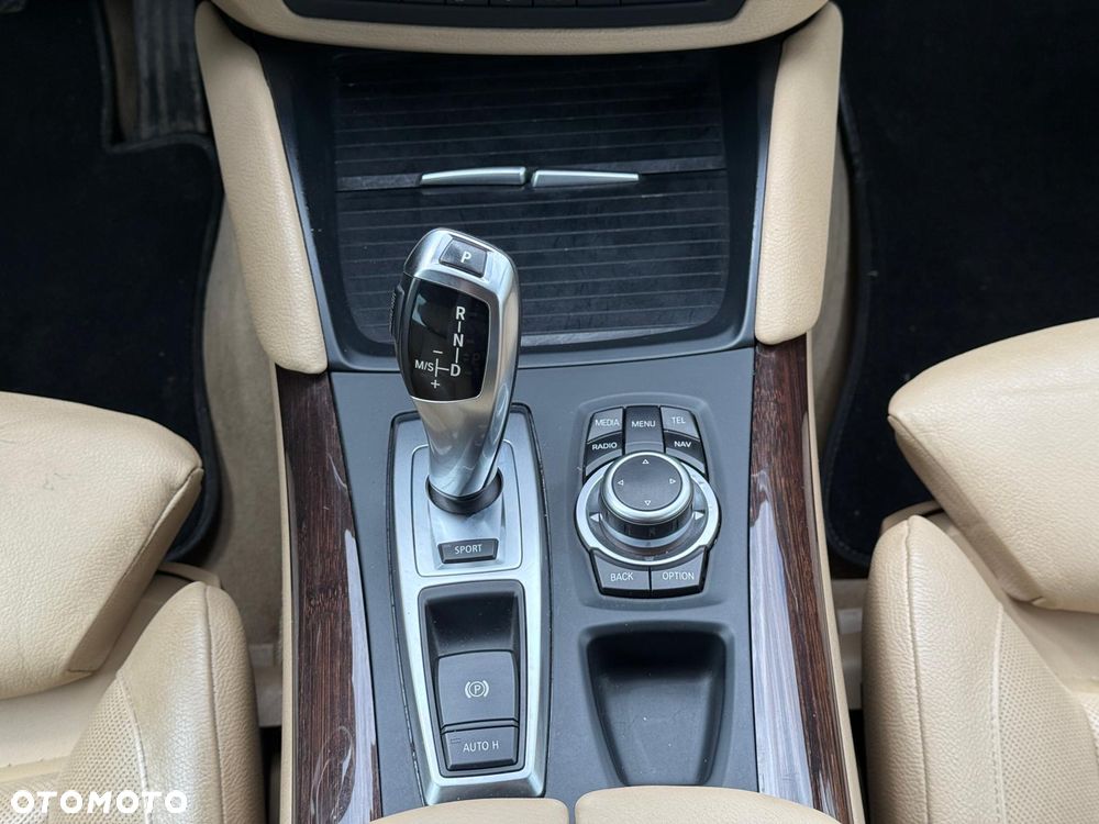 BMW X6 xDrive40d Edition Exclusive - 26